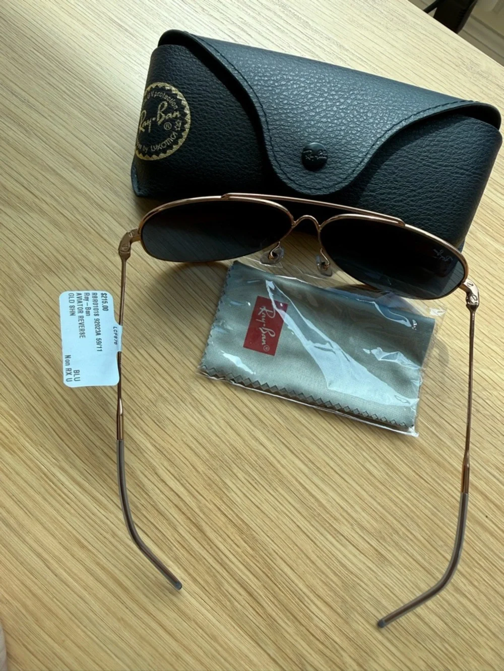 NWT Ray-Ban Reverse‎ Aviator Sunglasses - Black Lenses with Gold Frame